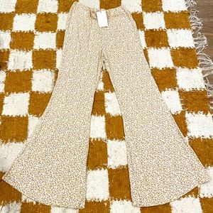 Flowy patterned pants